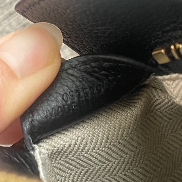 Loewe Puzzle Bag in Black Leather - Picture 11 of 11